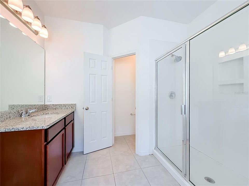 En Venta: $750,000 (6 camas, 4 baños, 4204 Pies cuadrados)