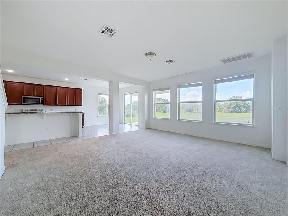 En Venta: $750,000 (6 camas, 4 baños, 4204 Pies cuadrados)