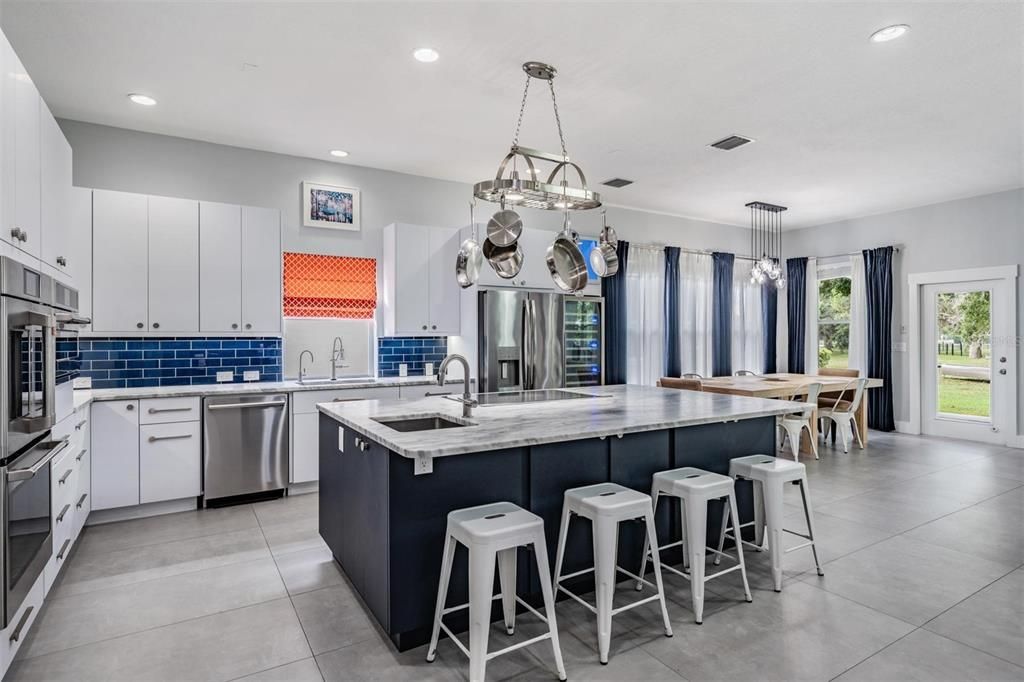 For Sale: $1,225,000 (5 beds, 3 baths, 3073 Square Feet)