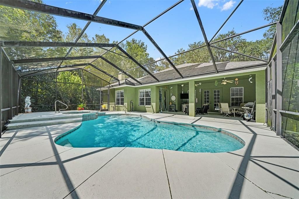For Sale: $649,000 (3 beds, 2 baths, 2288 Square Feet)