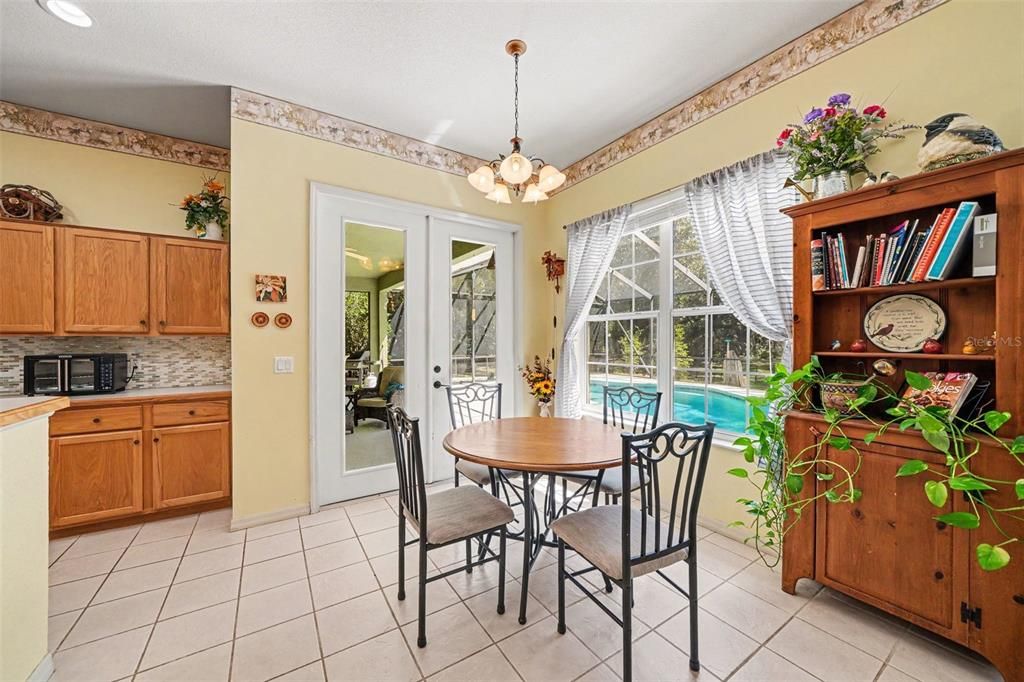 For Sale: $649,000 (3 beds, 2 baths, 2288 Square Feet)