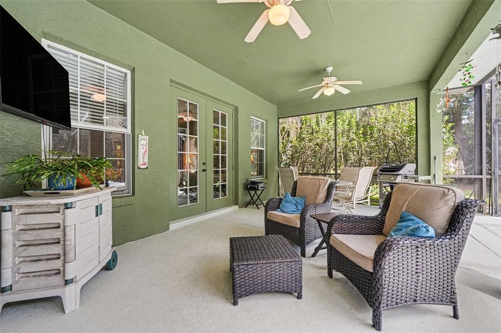 For Sale: $649,000 (3 beds, 2 baths, 2288 Square Feet)