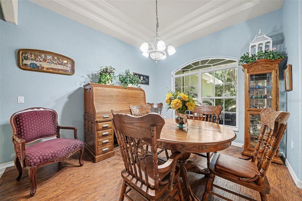 For Sale: $649,000 (3 beds, 2 baths, 2288 Square Feet)