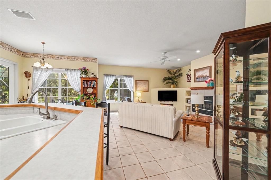 For Sale: $649,000 (3 beds, 2 baths, 2288 Square Feet)