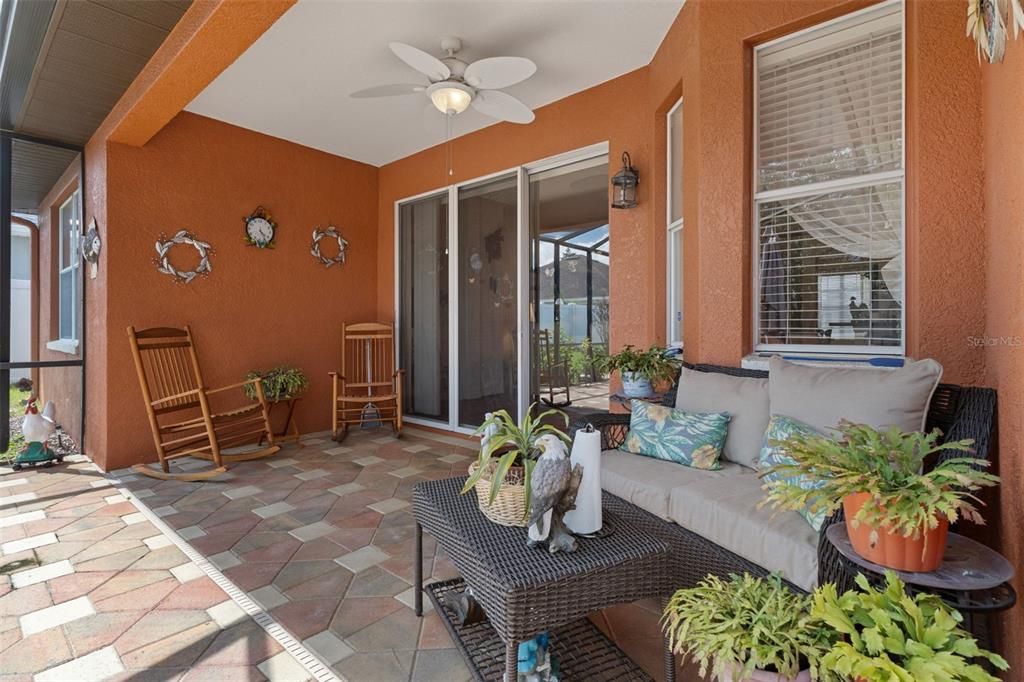 En Venta: $354,900 (4 camas, 2 baños, 2172 Pies cuadrados)