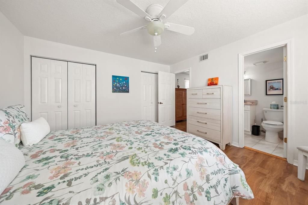 For Sale: $849,000 (3 beds, 3 baths, 2200 Square Feet)