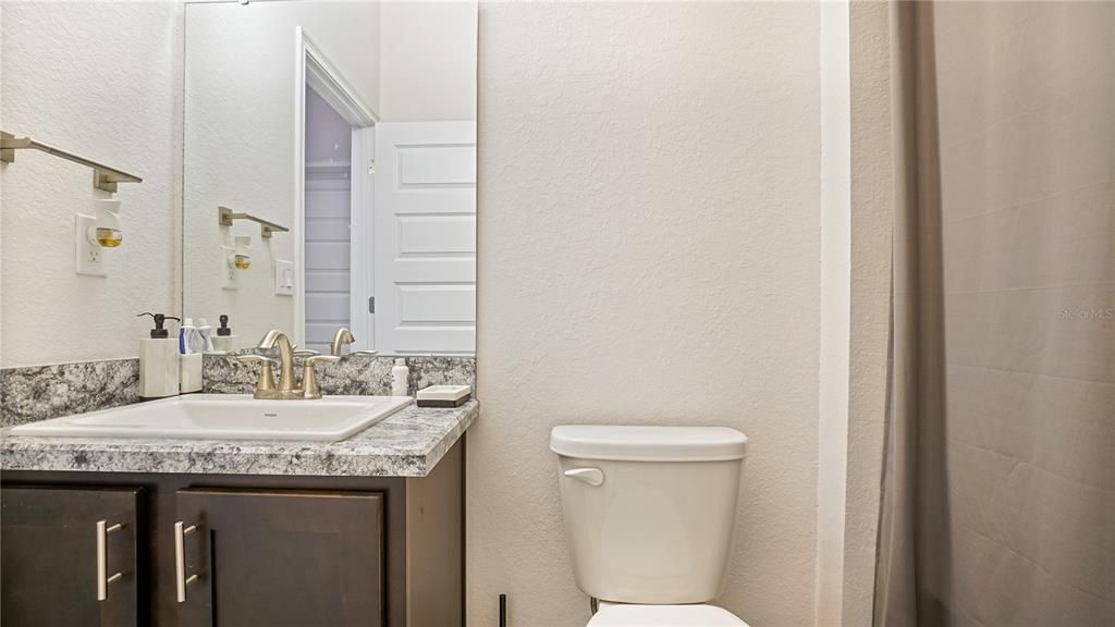 For Rent: $3,000 (3 beds, 2 baths, 1807 Square Feet)
