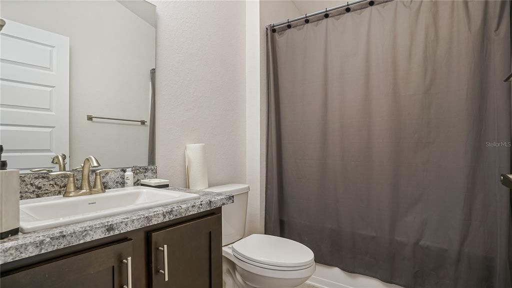 For Rent: $3,000 (3 beds, 2 baths, 1807 Square Feet)