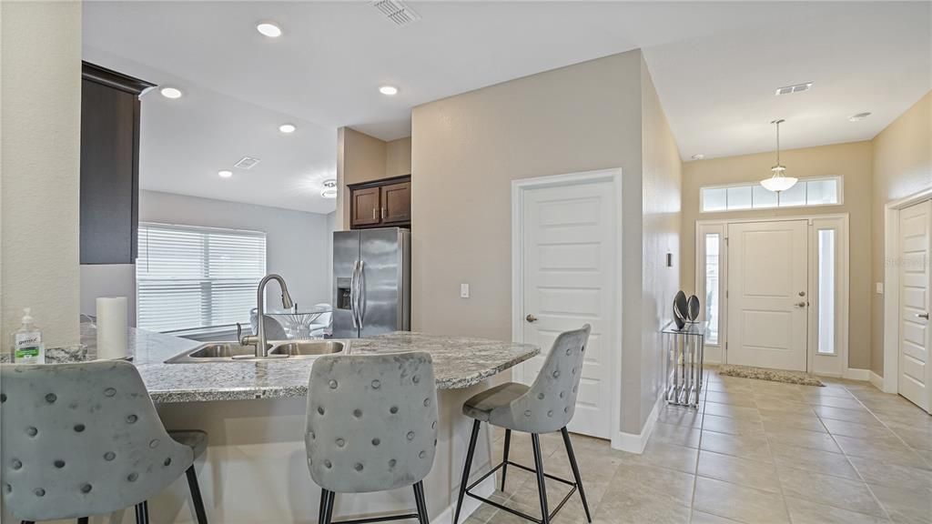 For Rent: $3,000 (3 beds, 2 baths, 1807 Square Feet)