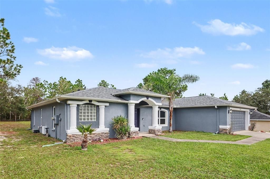 For Sale: $295,500 (3 beds, 2 baths, 1744 Square Feet)