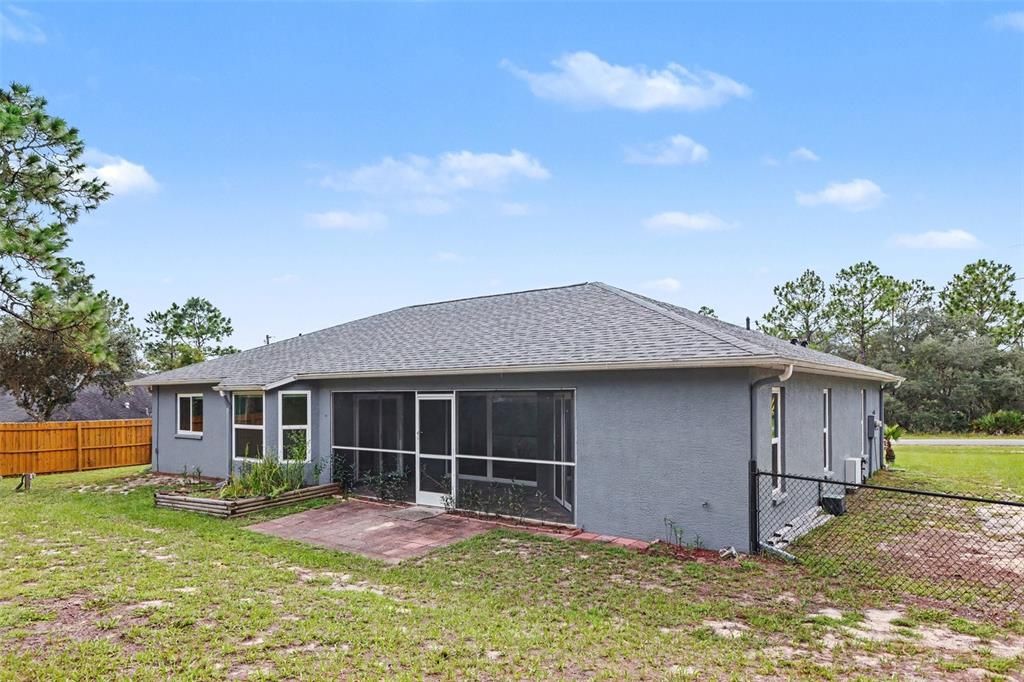 For Sale: $295,500 (3 beds, 2 baths, 1744 Square Feet)