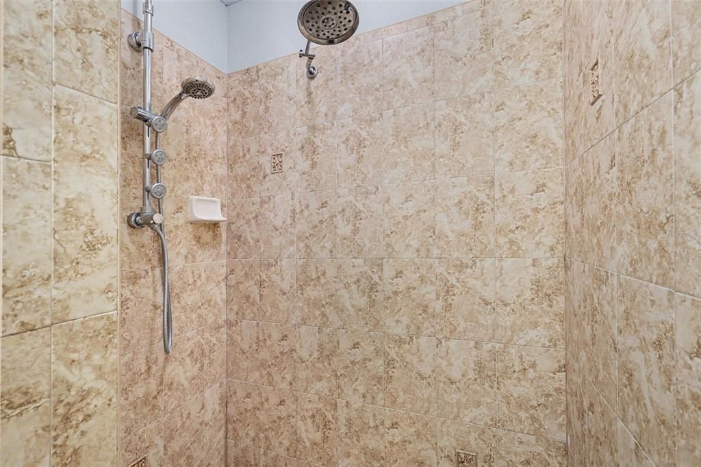 For Sale: $295,500 (3 beds, 2 baths, 1744 Square Feet)