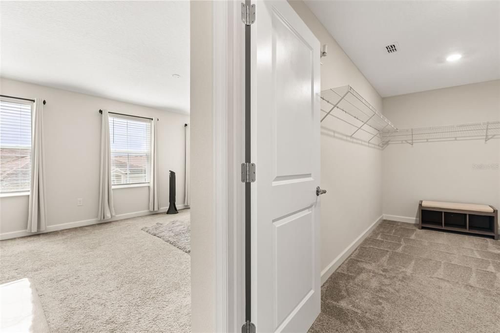 For Rent: $2,600 (3 beds, 2 baths, 2076 Square Feet)