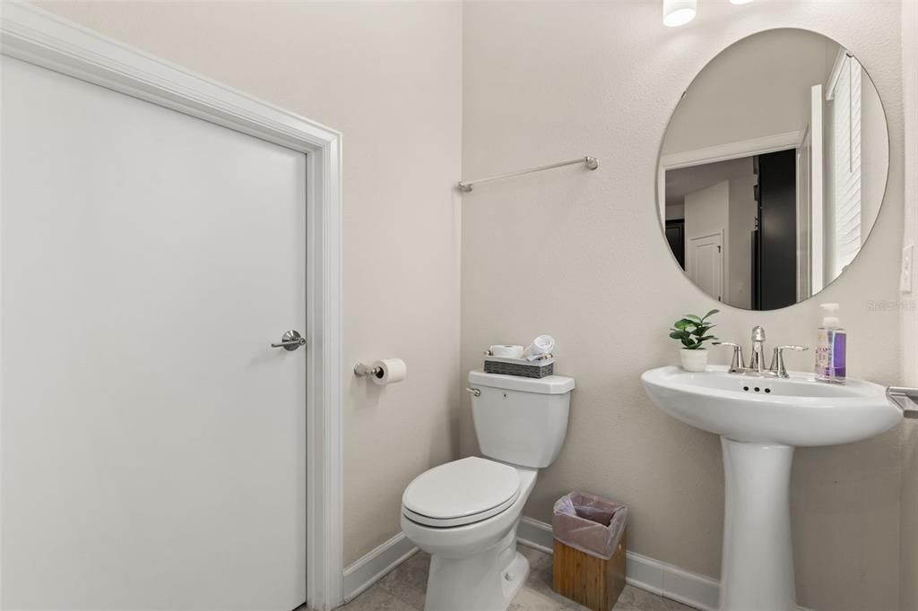 For Rent: $2,600 (3 beds, 2 baths, 2076 Square Feet)