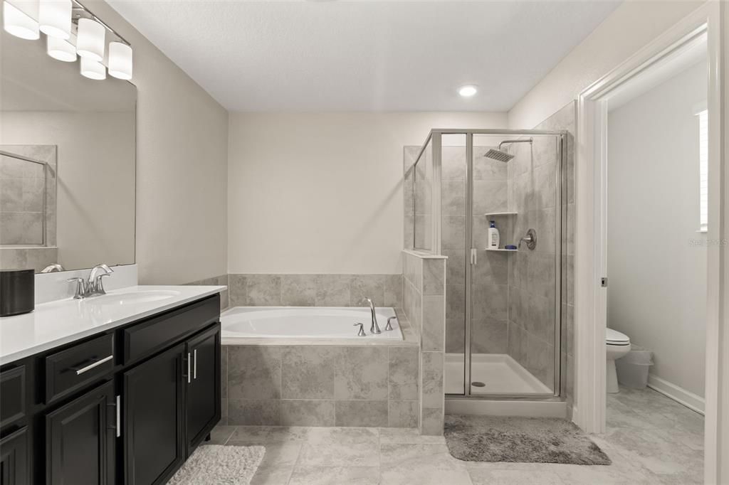 For Rent: $2,600 (3 beds, 2 baths, 2076 Square Feet)