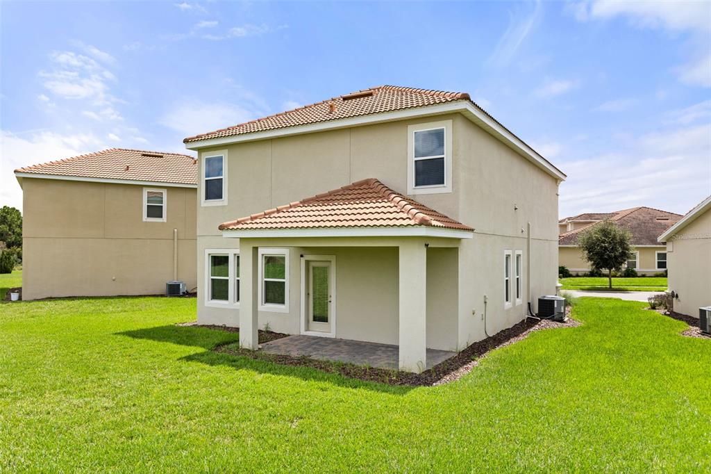 For Rent: $2,600 (3 beds, 2 baths, 2076 Square Feet)