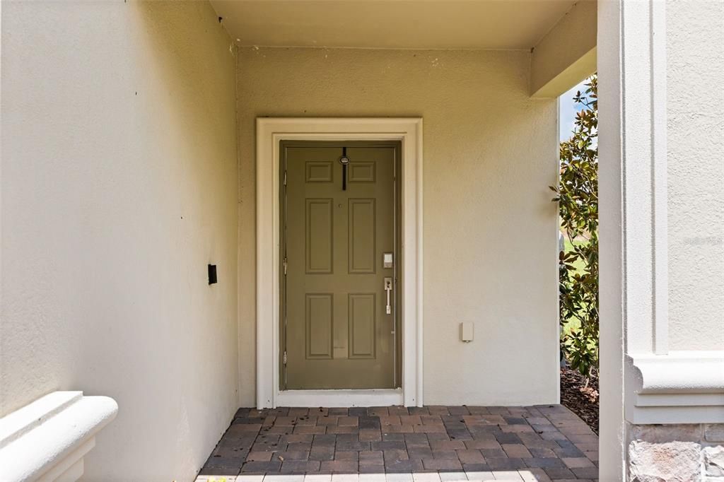 For Rent: $2,600 (3 beds, 2 baths, 2076 Square Feet)