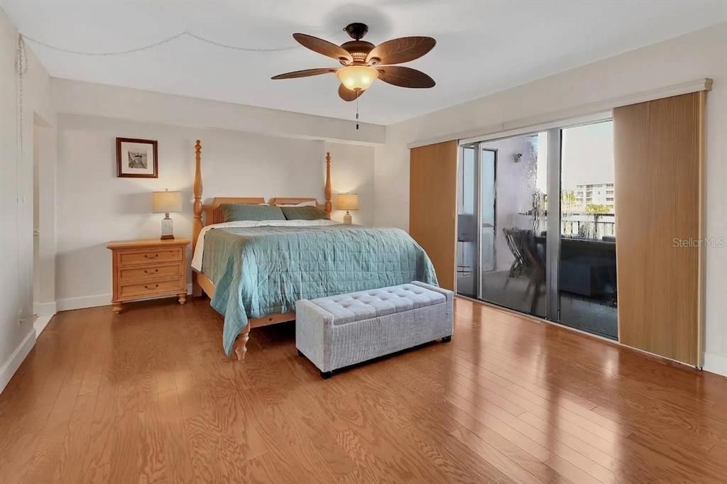 En Venta: $359,900 (2 camas, 2 baños, 1500 Pies cuadrados)