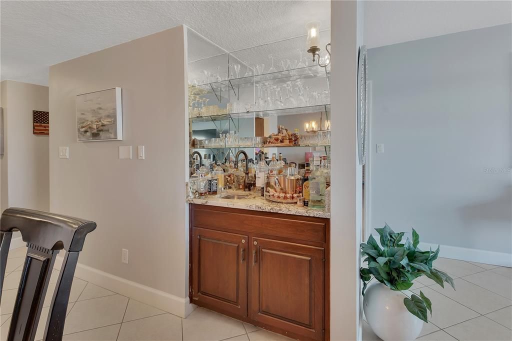 En Venta: $359,900 (2 camas, 2 baños, 1500 Pies cuadrados)