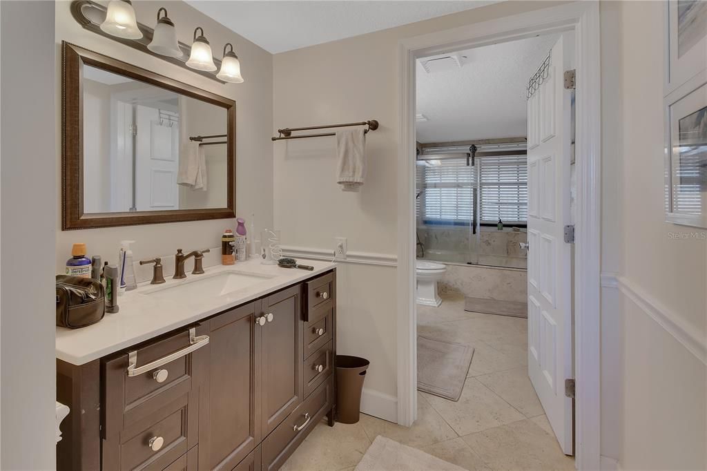 En Venta: $359,900 (2 camas, 2 baños, 1500 Pies cuadrados)