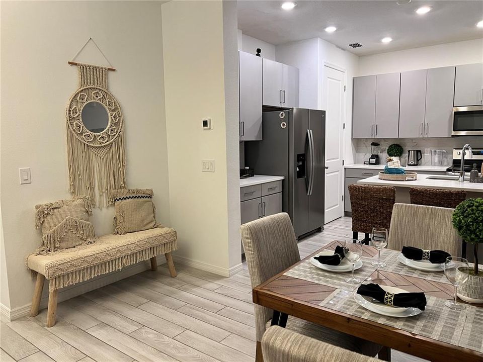 For Rent: $2,800 (3 beds, 2 baths, 2100 Square Feet)