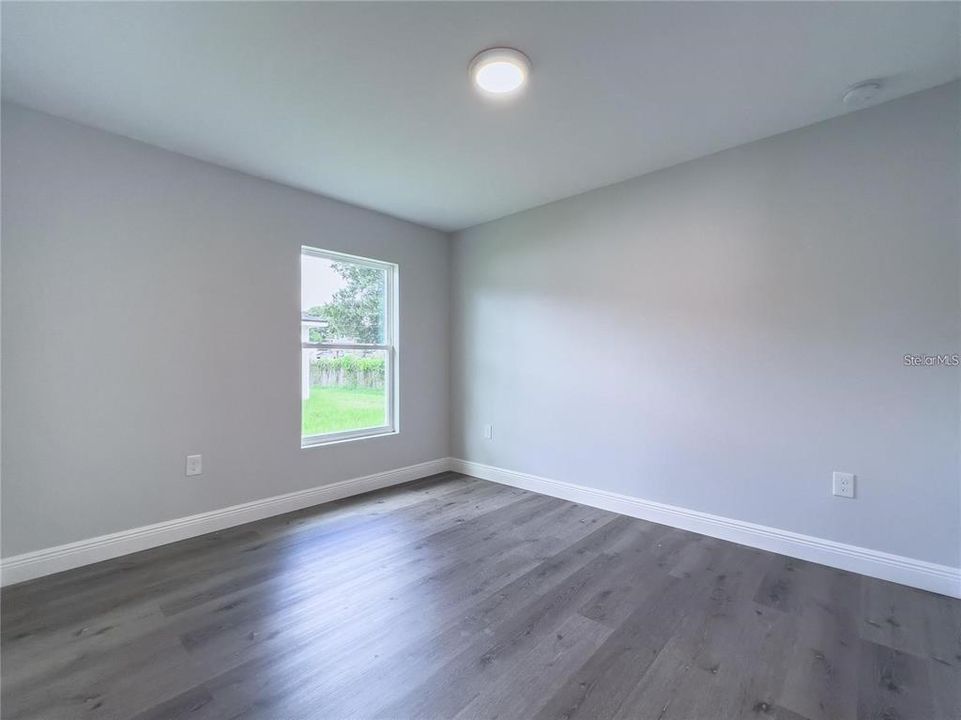 В аренду: $1,897 (3 спален, 2 ванн, 1268 Квадратных фут)