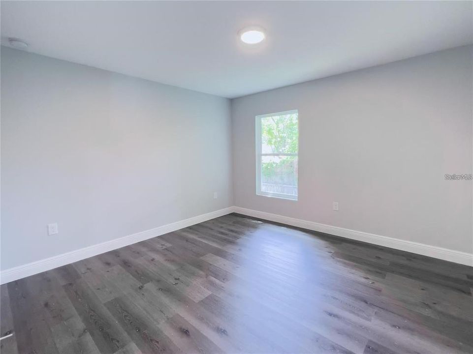 В аренду: $1,897 (3 спален, 2 ванн, 1268 Квадратных фут)
