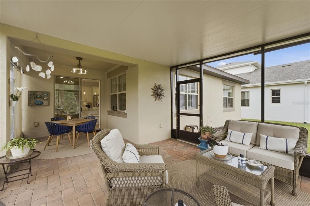 En Venta: $385,000 (3 camas, 2 baños, 1550 Pies cuadrados)