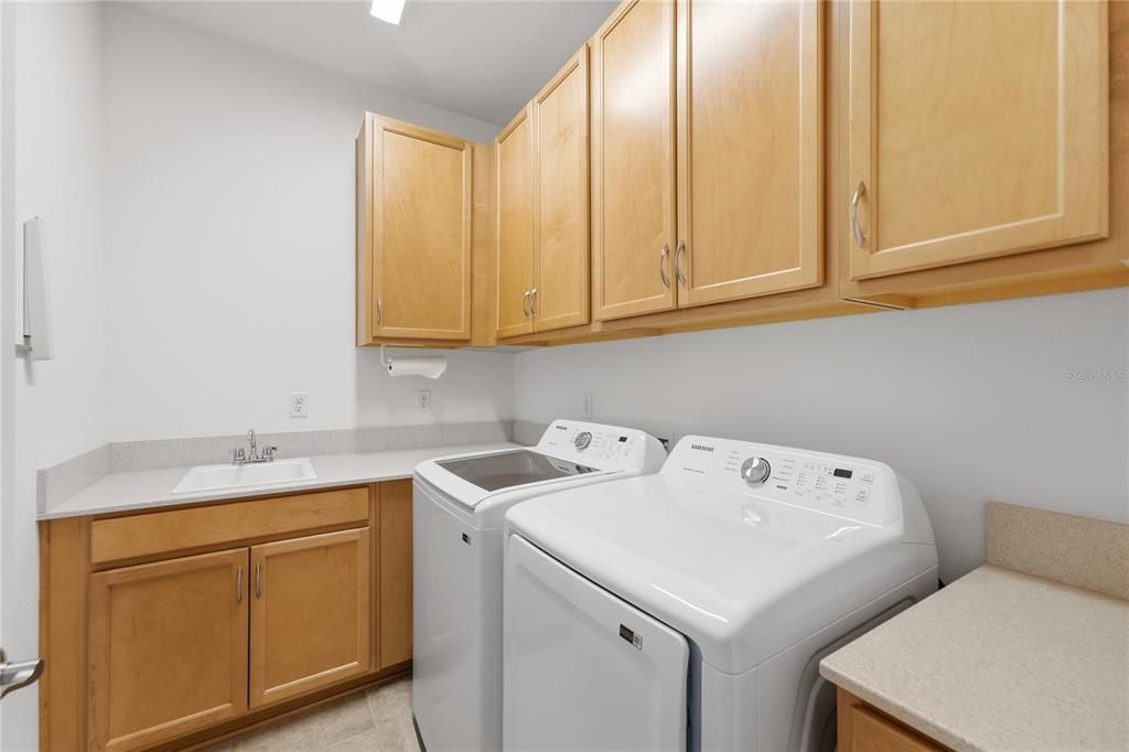En Venta: $385,000 (3 camas, 2 baños, 1550 Pies cuadrados)