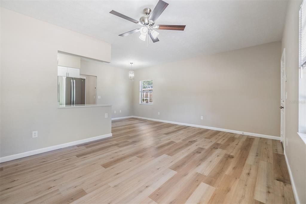 For Rent: $1,450 (2 beds, 1 baths, 850 Square Feet)