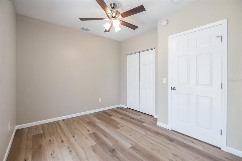 For Rent: $1,450 (2 beds, 1 baths, 850 Square Feet)