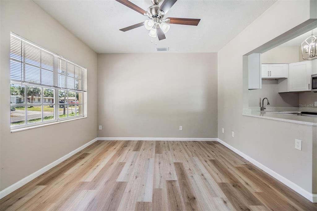 For Rent: $1,450 (2 beds, 1 baths, 850 Square Feet)