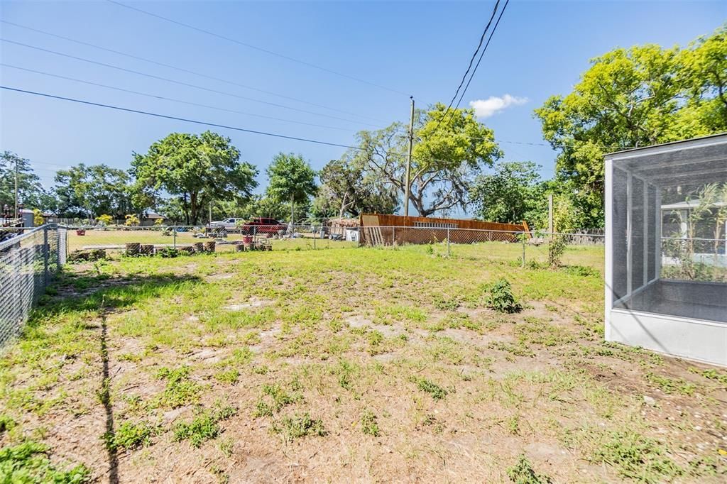 For Rent: $1,450 (2 beds, 1 baths, 850 Square Feet)