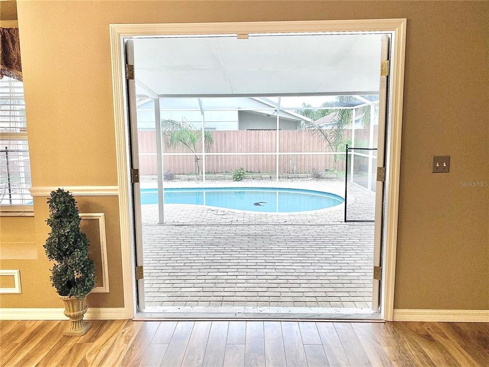 En Renta: $2,995 (4 camas, 2 baños, 1742 Pies cuadrados)