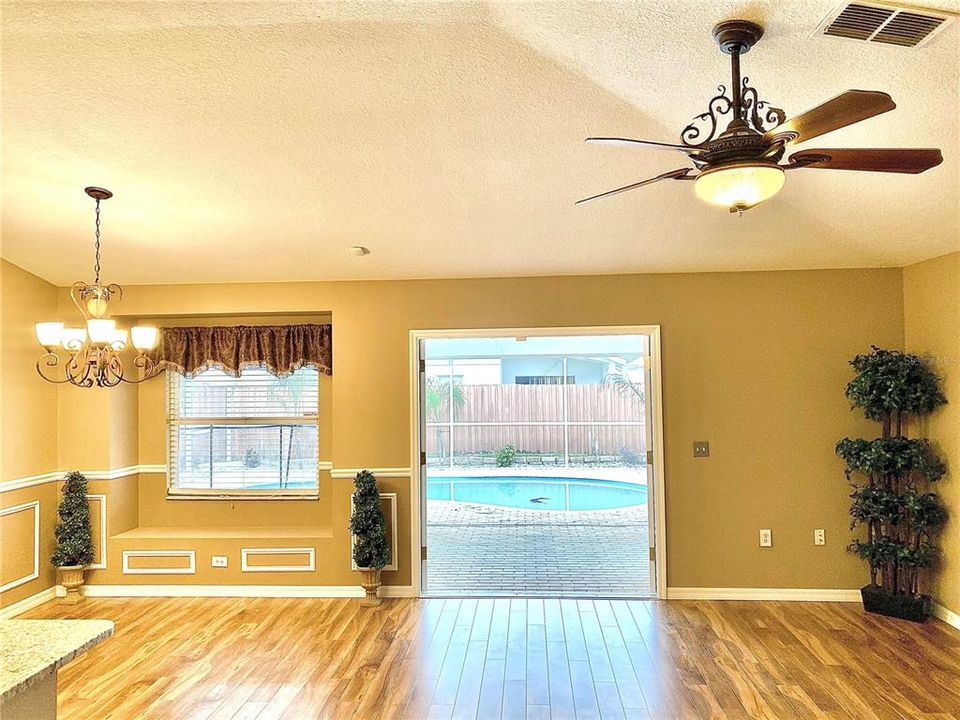 En Renta: $2,995 (4 camas, 2 baños, 1742 Pies cuadrados)