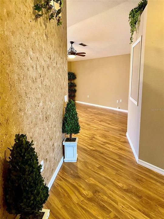 En Renta: $2,995 (4 camas, 2 baños, 1742 Pies cuadrados)