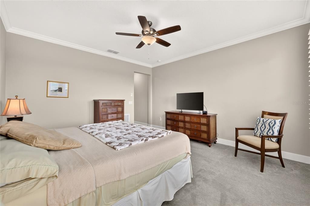 En Venta: $469,000 (2 camas, 2 baños, 2056 Pies cuadrados)