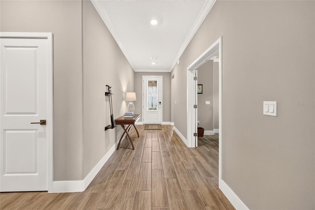 En Venta: $469,000 (2 camas, 2 baños, 2056 Pies cuadrados)