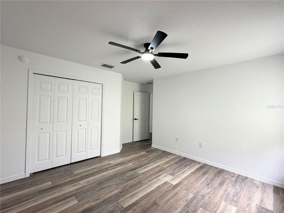For Sale: $298,900 (4 beds, 3 baths, 2585 Square Feet)