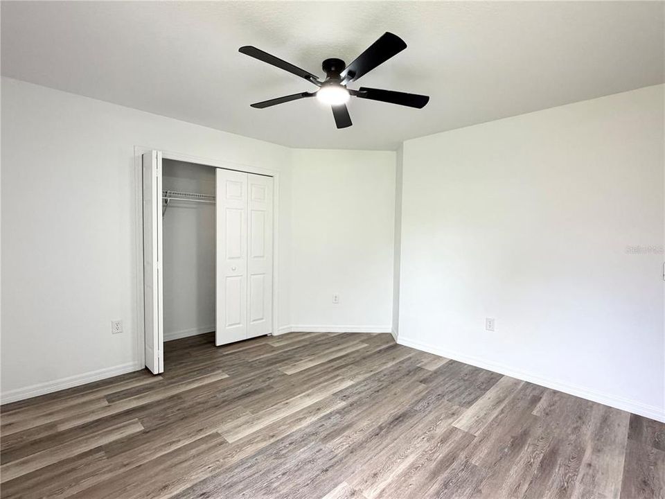For Sale: $298,900 (4 beds, 3 baths, 2585 Square Feet)