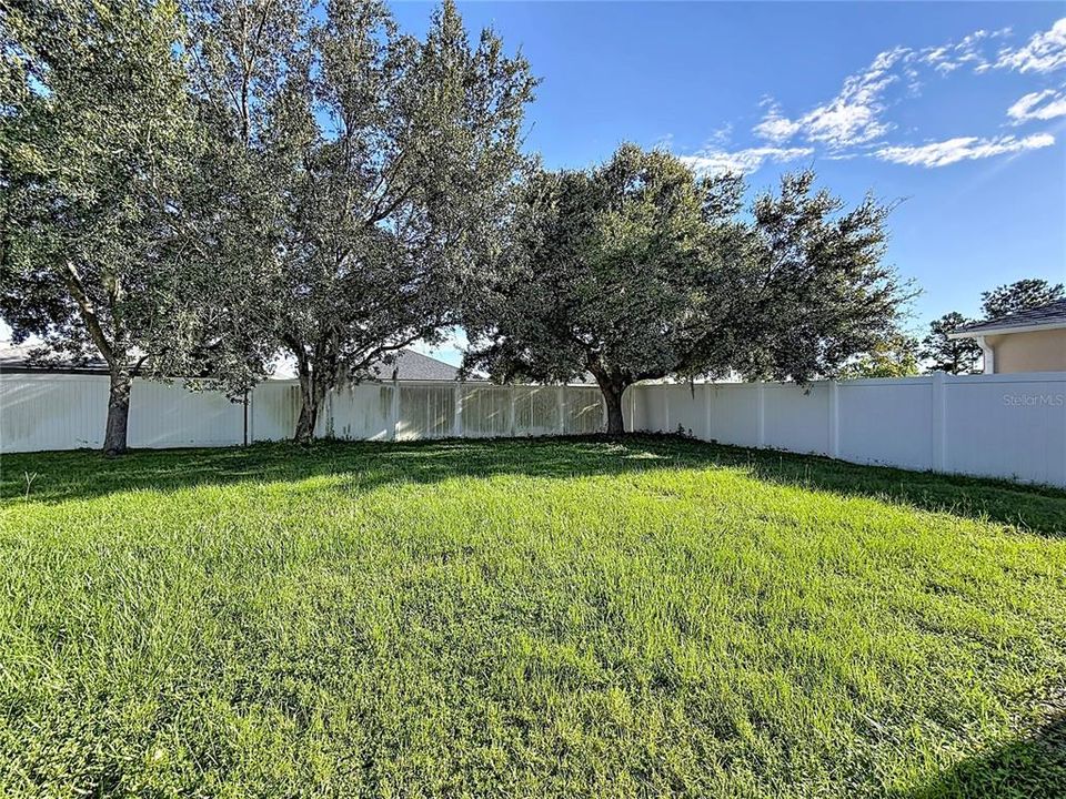 For Sale: $299,900 (3 beds, 2 baths, 1263 Square Feet)