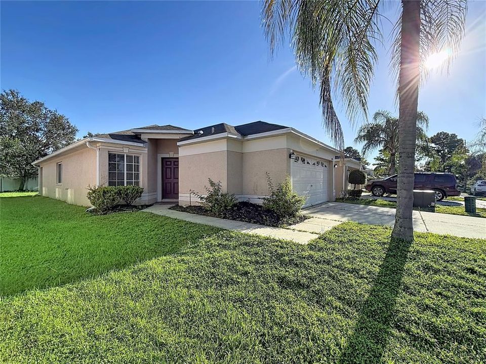 For Sale: $299,900 (3 beds, 2 baths, 1263 Square Feet)