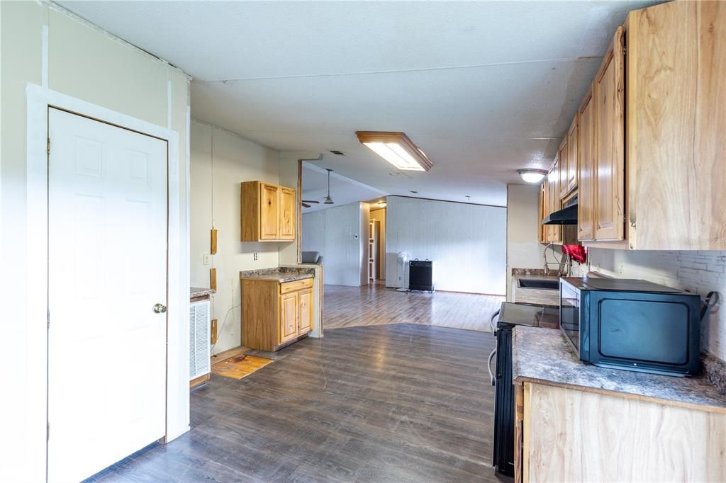 For Sale: $239,900 (4 beds, 2 baths, 2240 Square Feet)