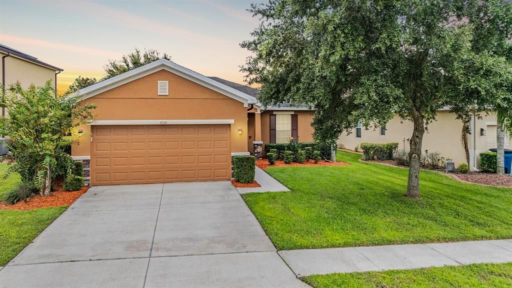 For Rent: $2,000 (3 beds, 2 baths, 1448 Square Feet)