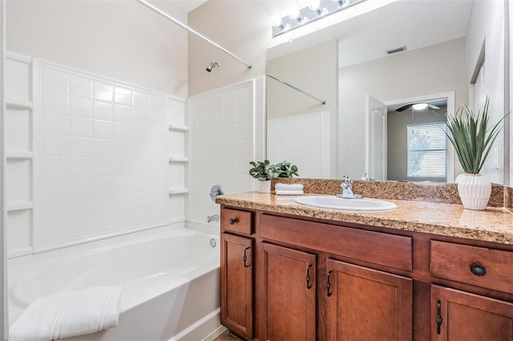 For Rent: $2,000 (3 beds, 2 baths, 1448 Square Feet)