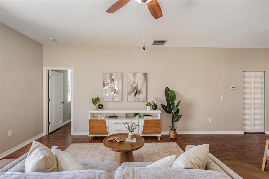 For Rent: $2,000 (3 beds, 2 baths, 1448 Square Feet)