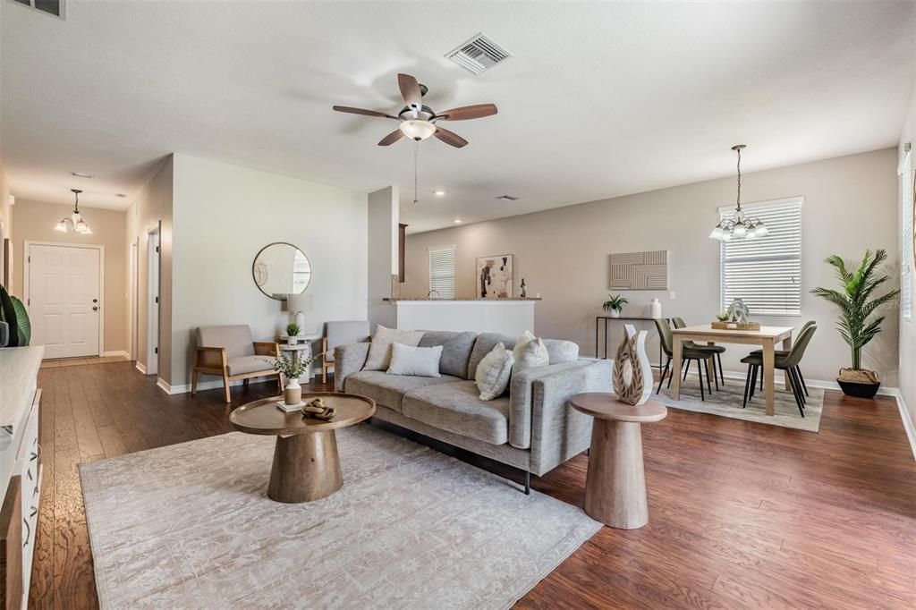 For Rent: $2,000 (3 beds, 2 baths, 1448 Square Feet)