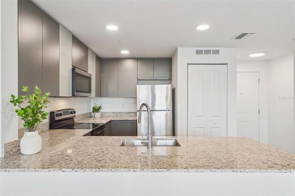 En Venta: $229,900 (1 camas, 1 baños, 750 Pies cuadrados)