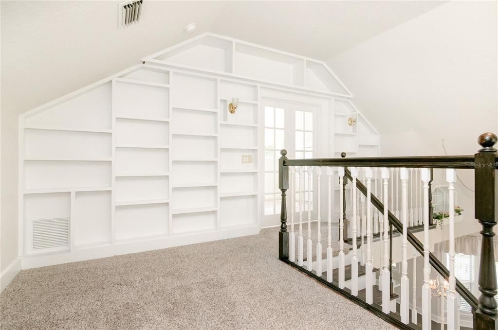 For Rent: $2,395 (3 beds, 3 baths, 1730 Square Feet)