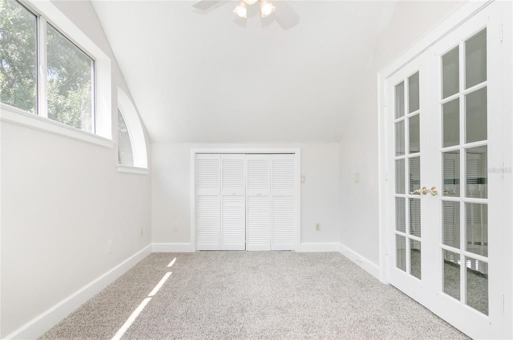 For Rent: $2,395 (3 beds, 3 baths, 1730 Square Feet)